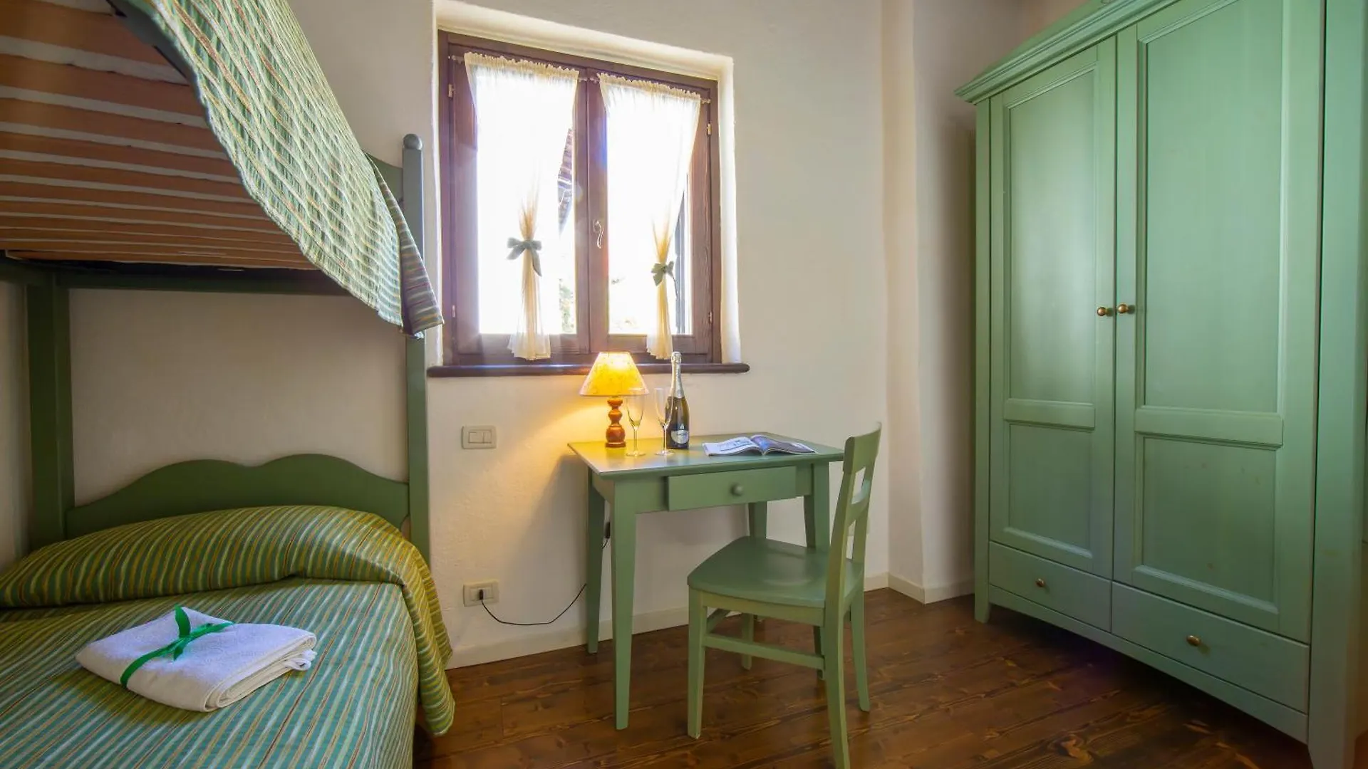 Liano Apartments Gargnano