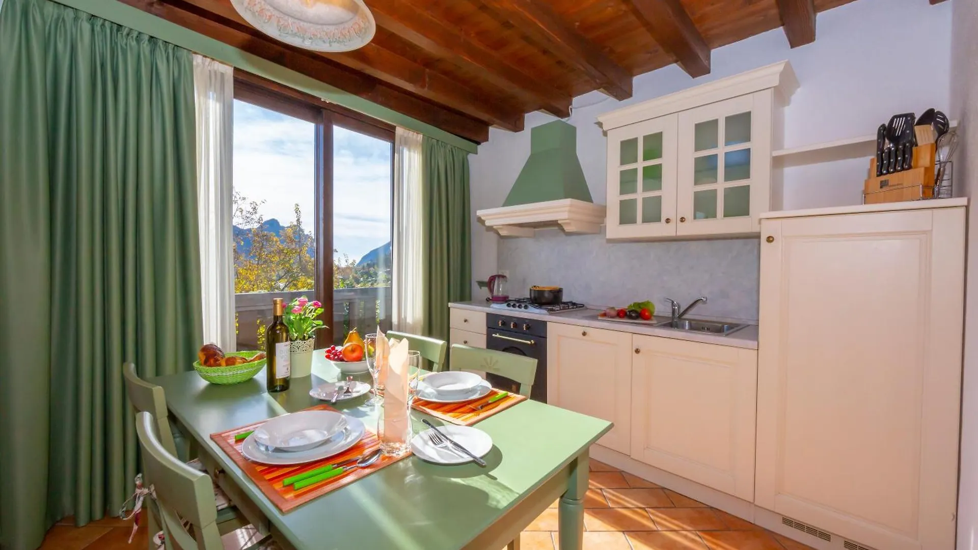 Liano Apartments Gargnano