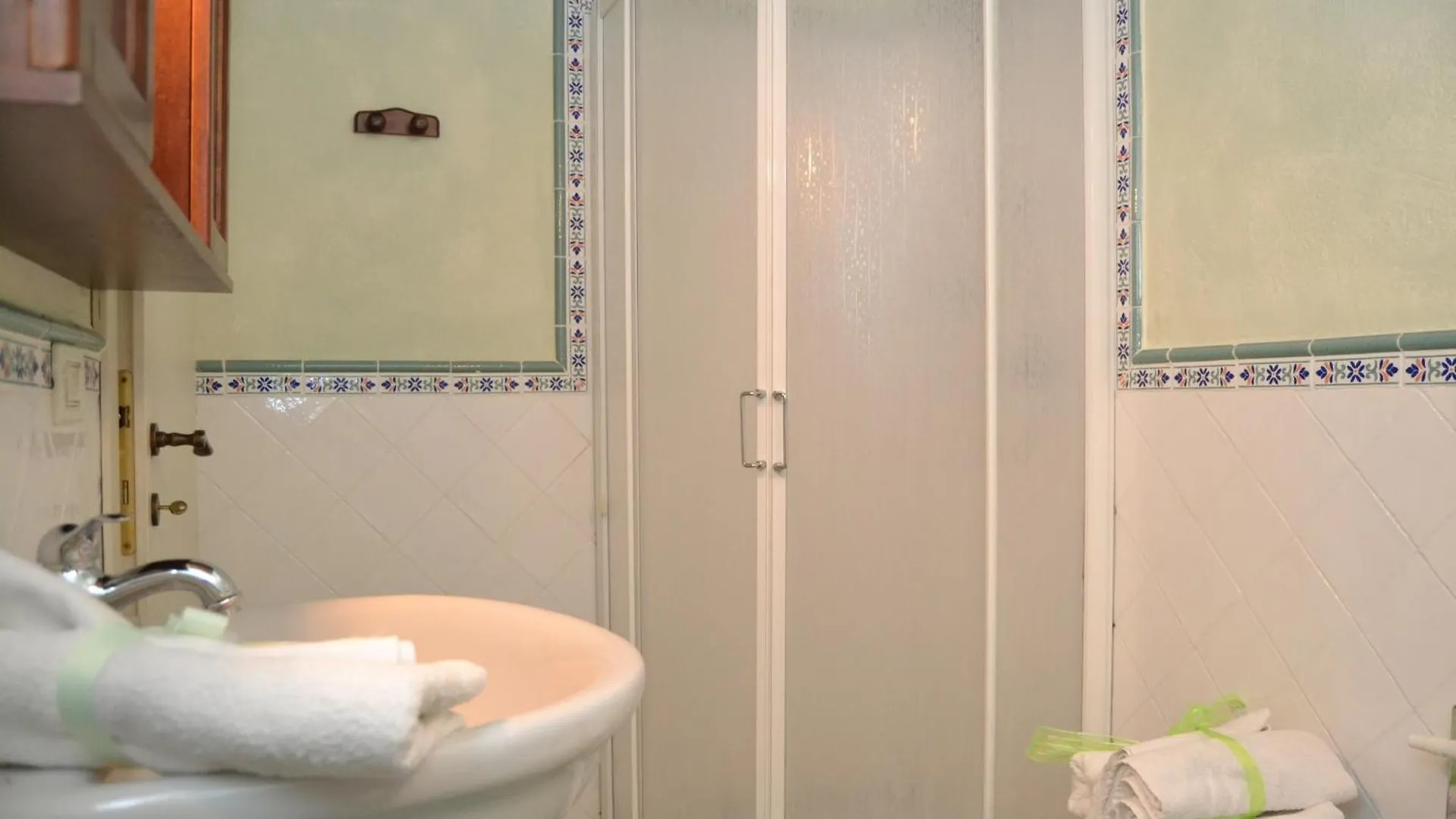 Liano Apartments Gargnano