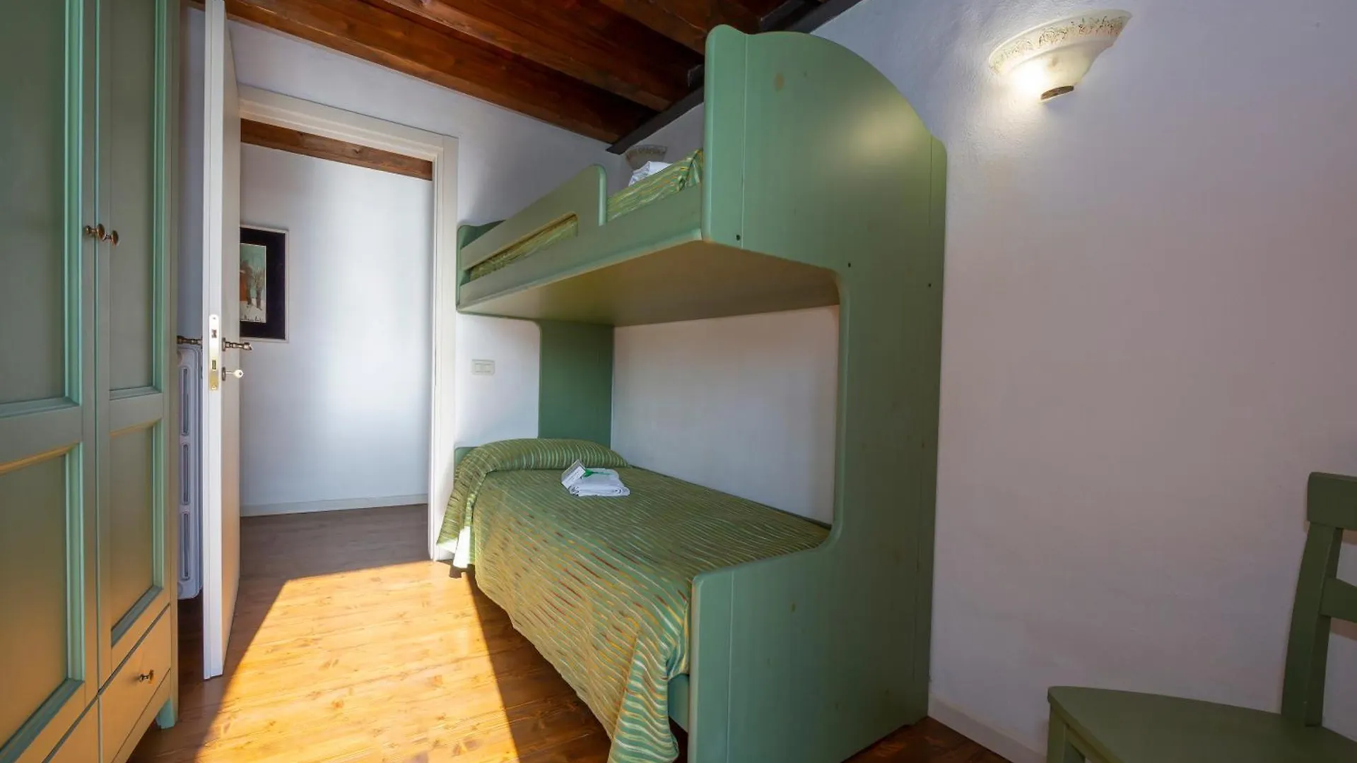 Liano Apartments Gargnano