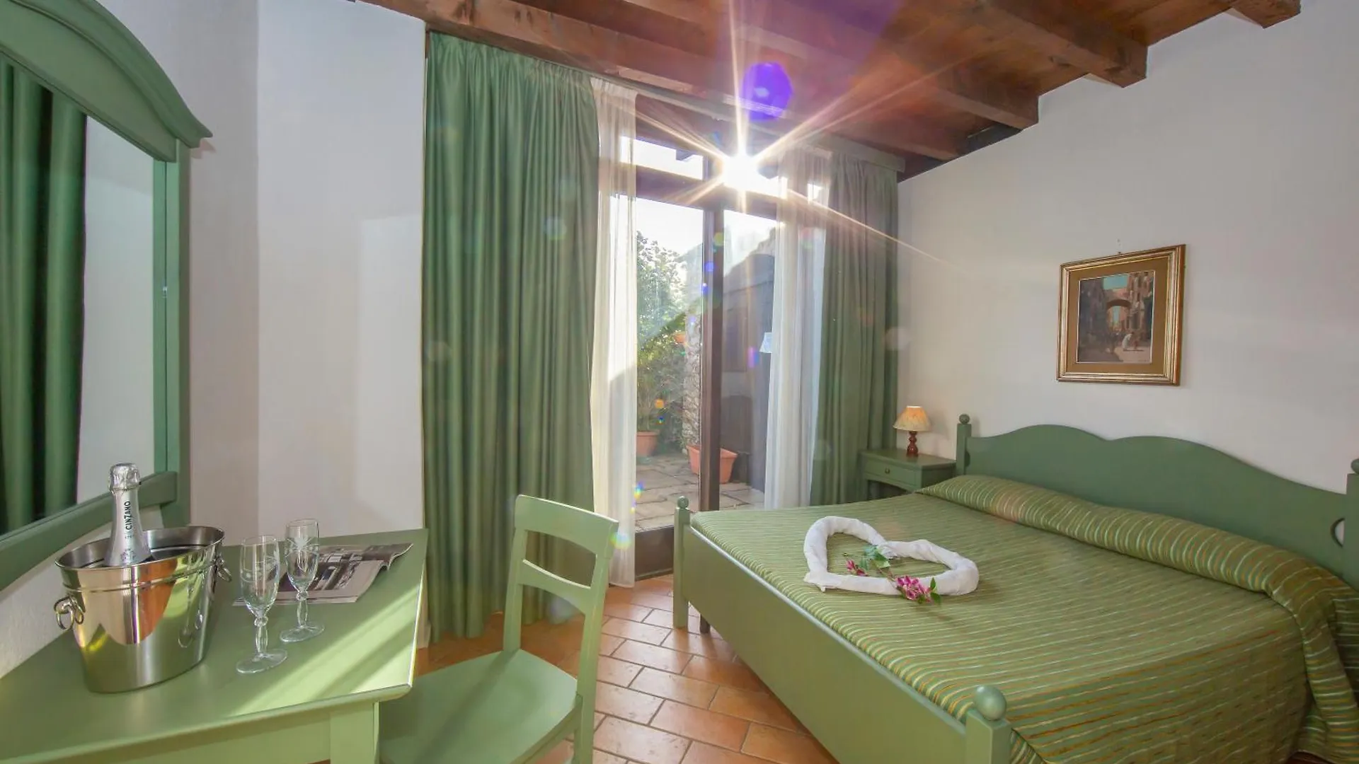 Liano Apartments Gargnano