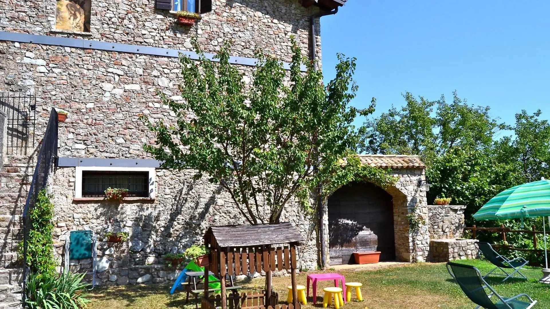 Liano Apartments Gargnano 0*,  Italia