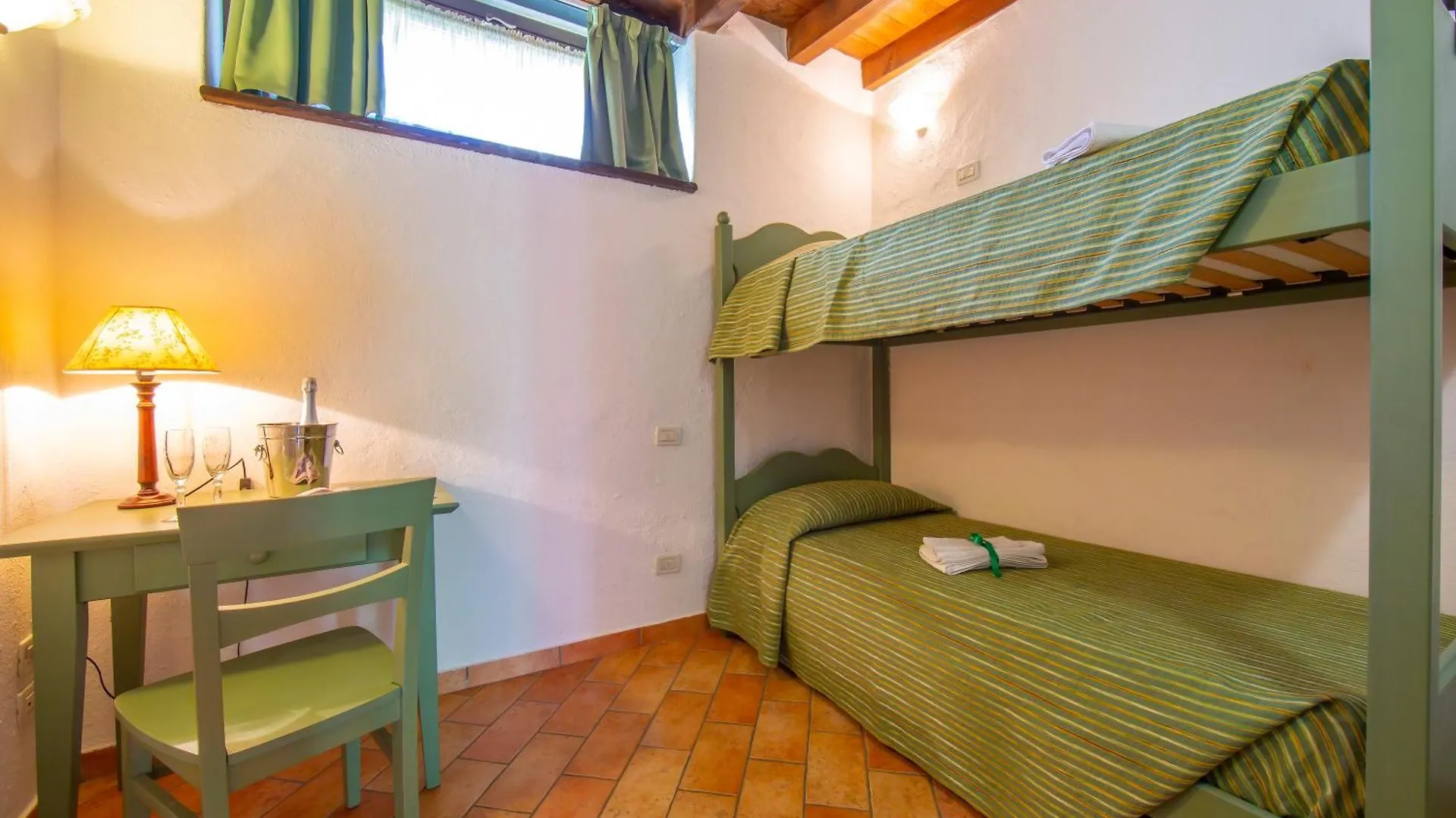 Liano Apartments Gargnano