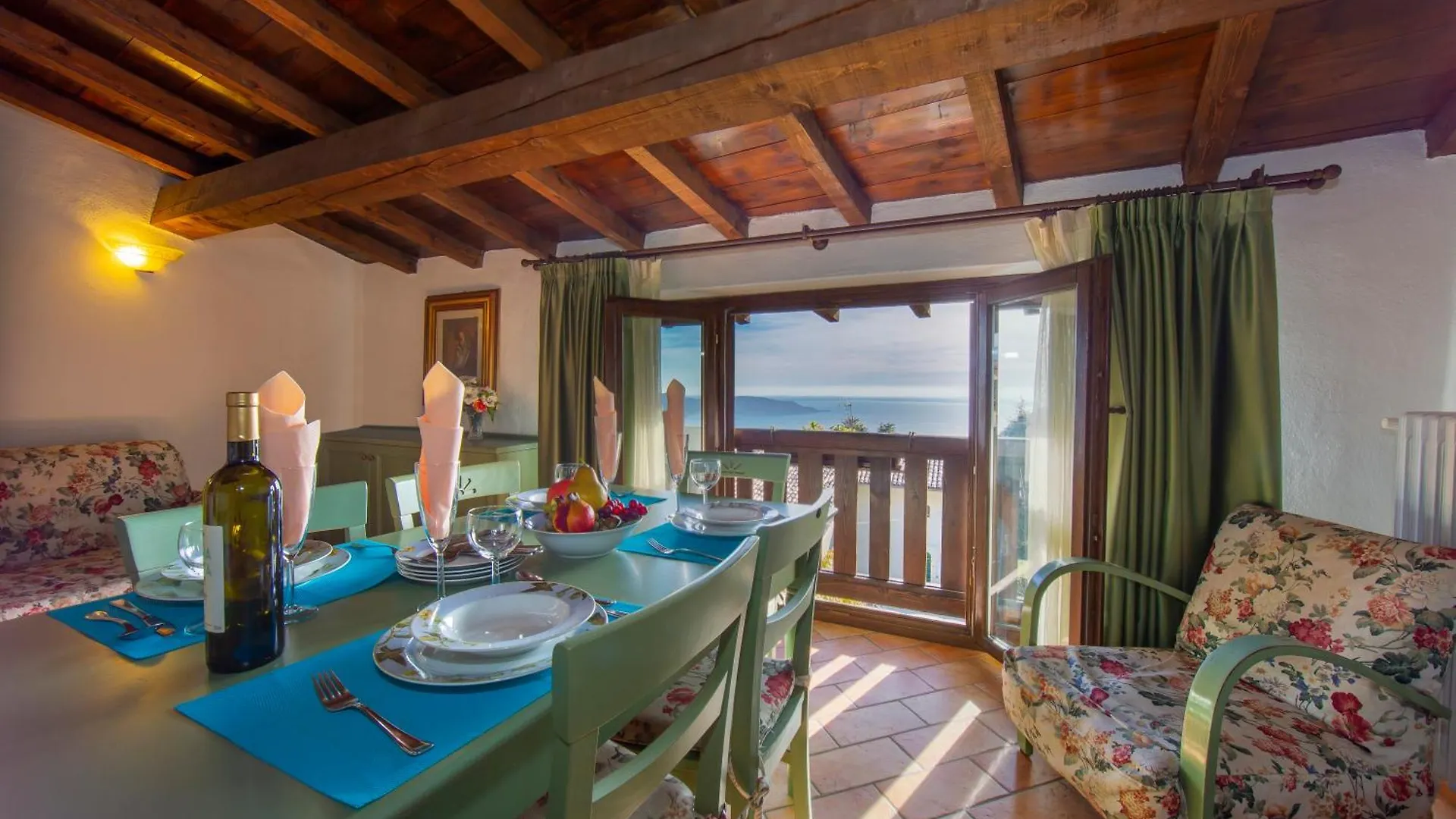 Liano Apartments Gargnano