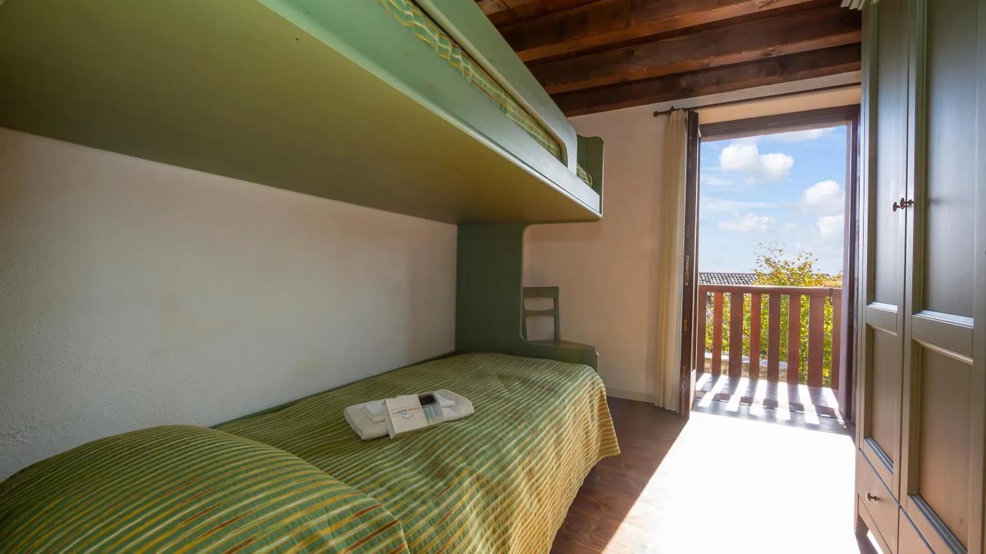 Liano Apartments Gargnano
